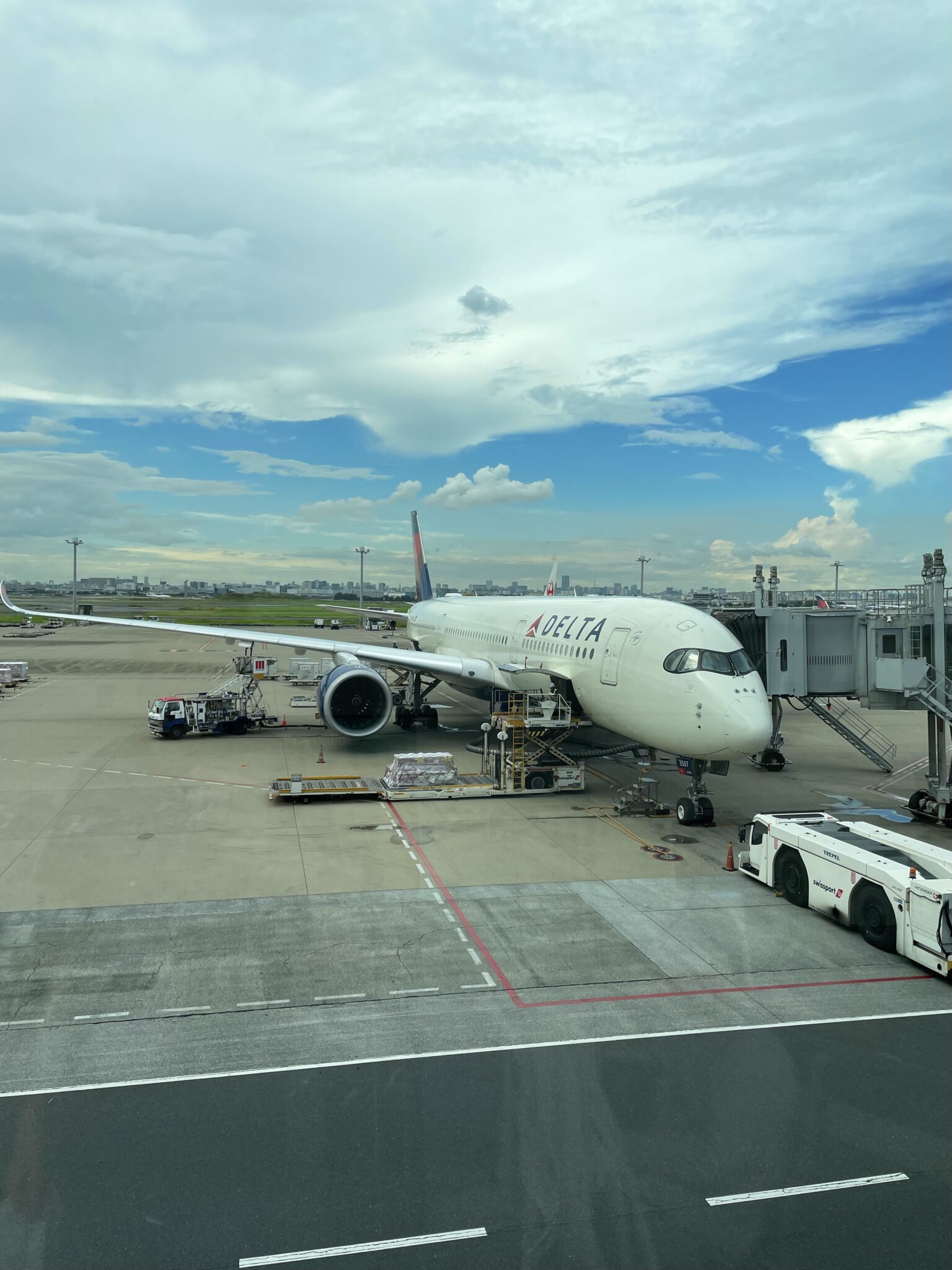 Is Delta's Comfort Plus Worth It? Tokyo to Detroit Review - Altitude Yes